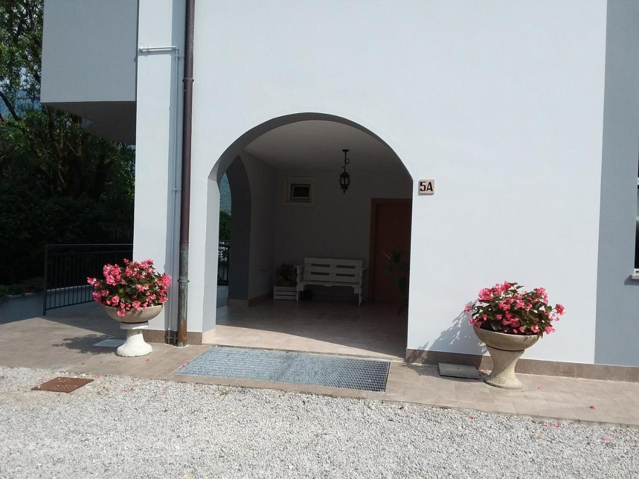 Apartment Viola Arco Buitenkant foto